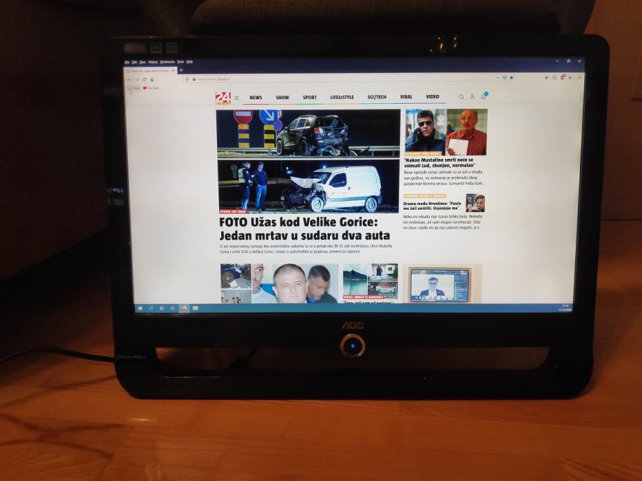 VGA konektor, kablovi, ispravan