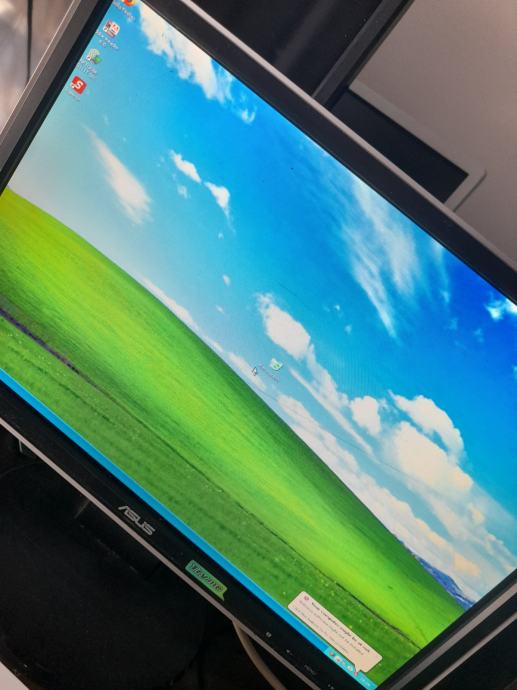 Asus lcd monitor 19 VW193