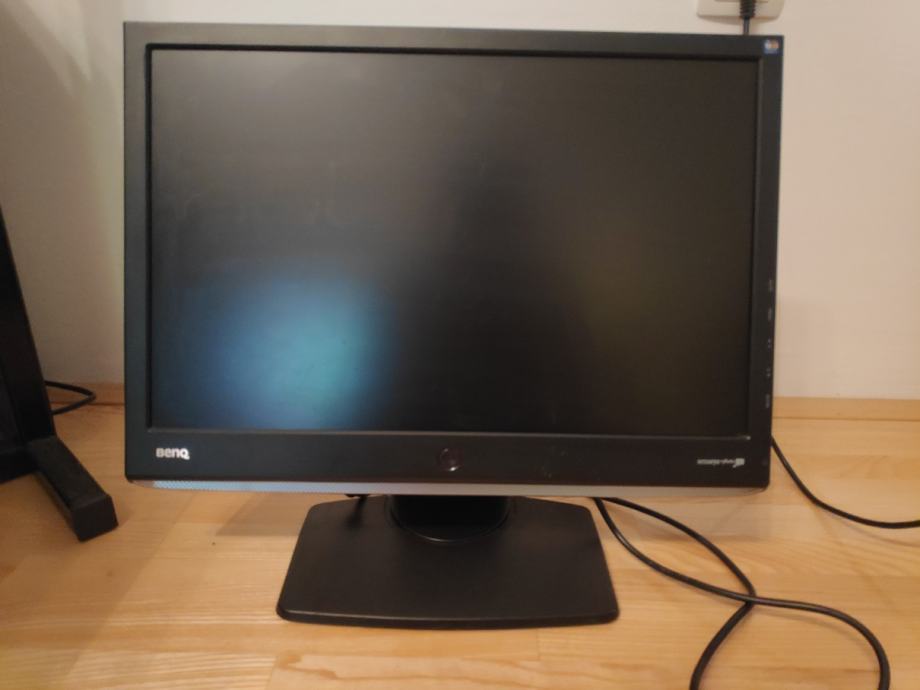 Benq E900WA , 19 (inča), VGA konektor, kablovi, ispravan