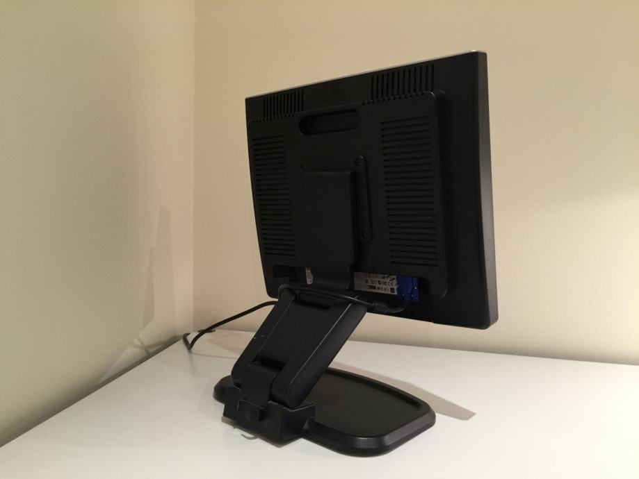 HP L1940T LCD Flat Monitor 19 inch dobro stanje