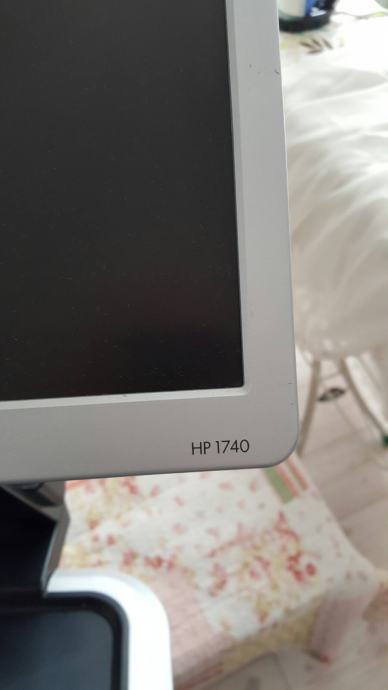 HP Lcd color monitor
