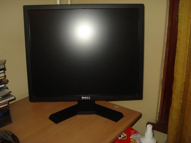 LCD monitor Dell Flat panel 19" E190S TFT