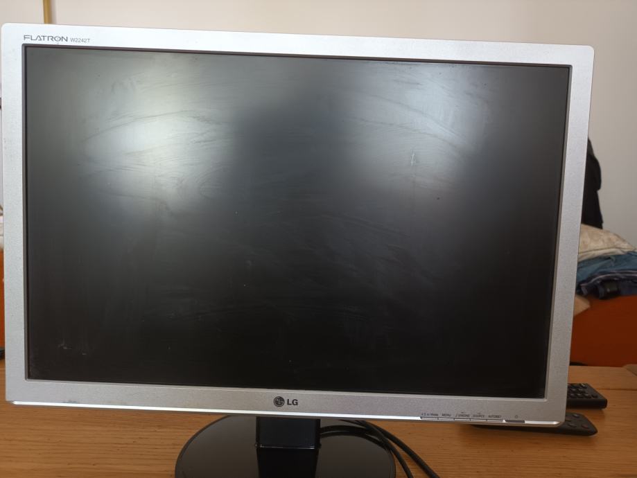 Monitor LG W2242T-SNIŽENO