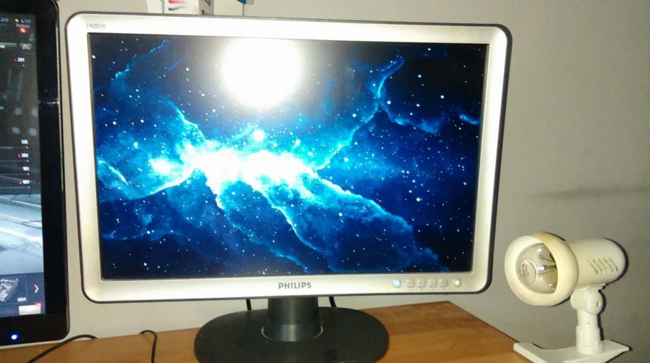 Philips 190SW LCD monitor