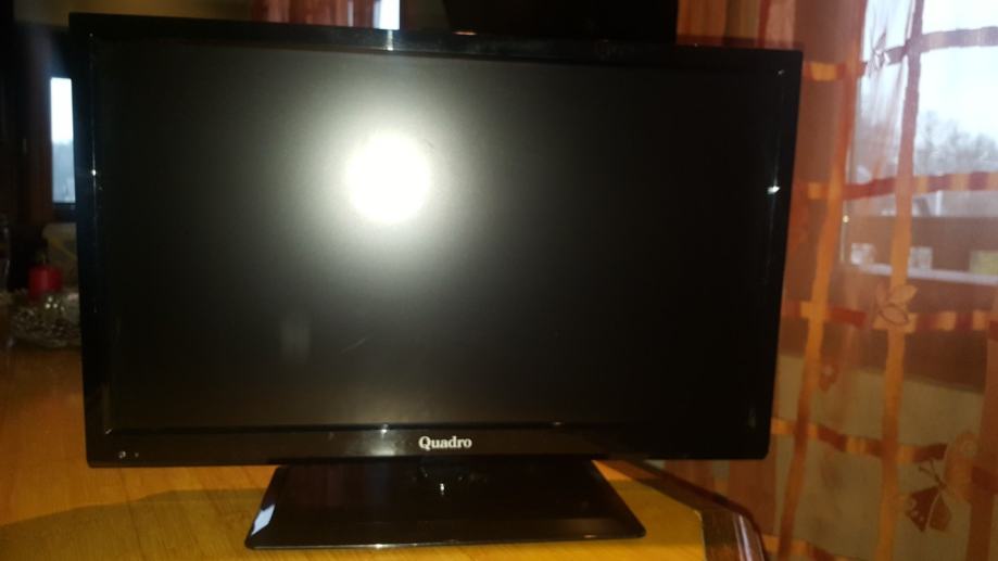 Quadro FULL HD LED monitor 22