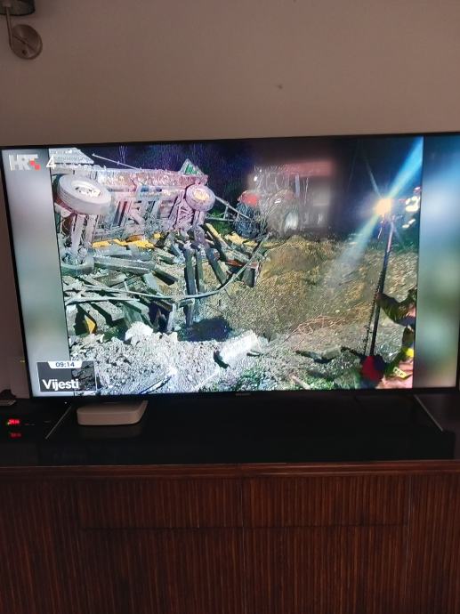 SHARP TV 60 inch, smart tv, HEVC 265...+ lcd tv Fairtec 24 inch gratis