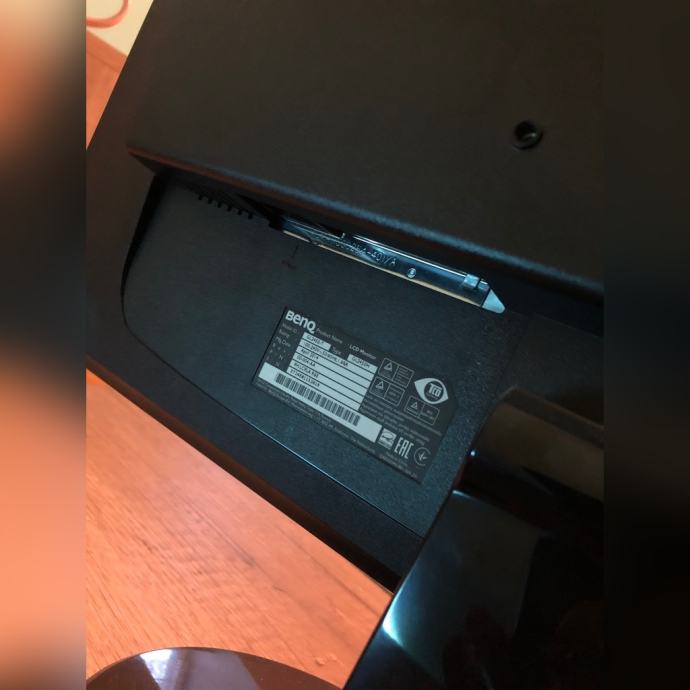 Benq monitor led,Full HD25 inča ultra tanki , , HDMI , VGA 60€ hitno