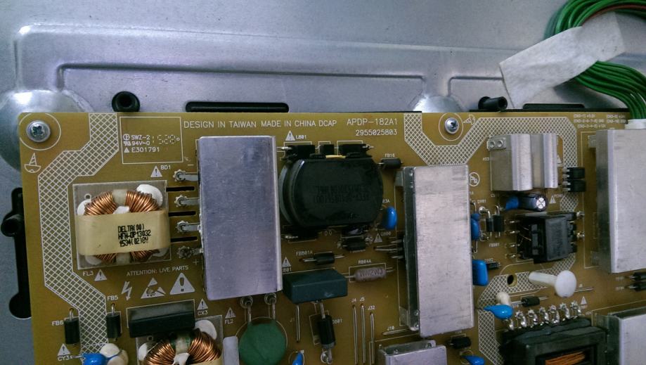 CARTE ALIMENTATION TV Grundig 55 VLE 4523 EUR 50,00 - FR
