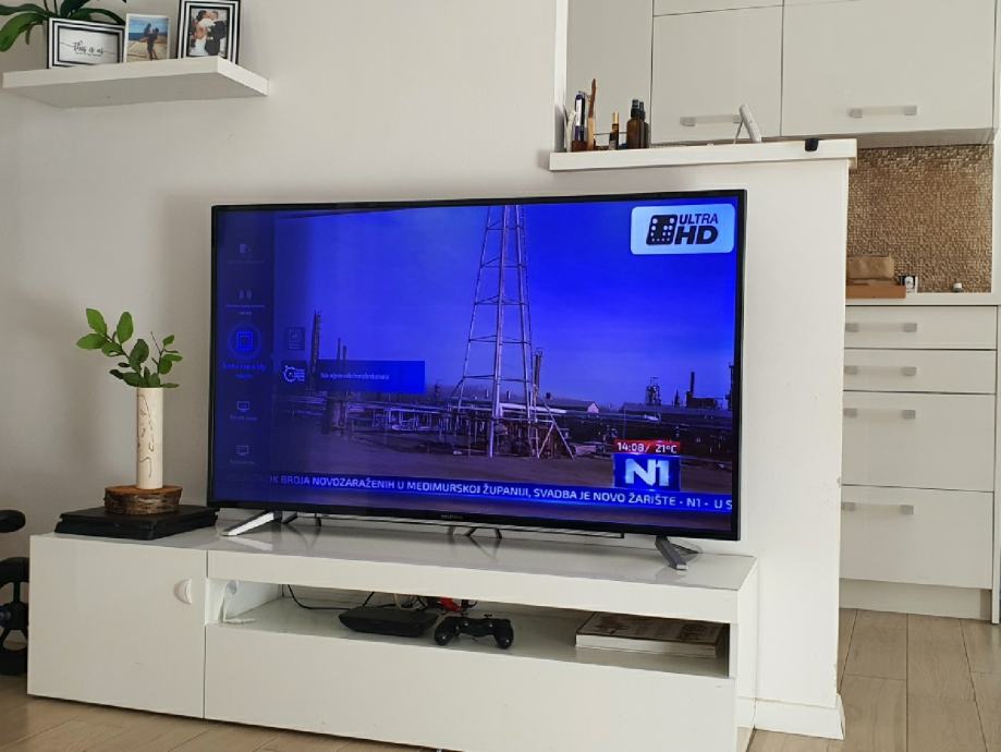 GRUNDIG TV 55