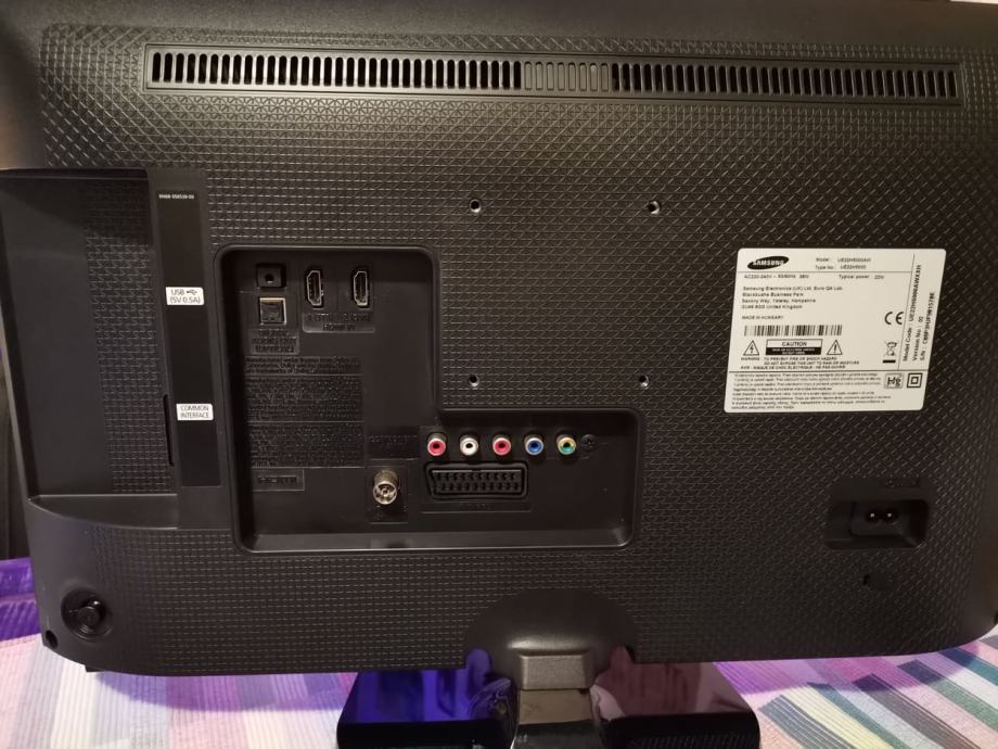 Monitor Samsung, model UE22H5000AW