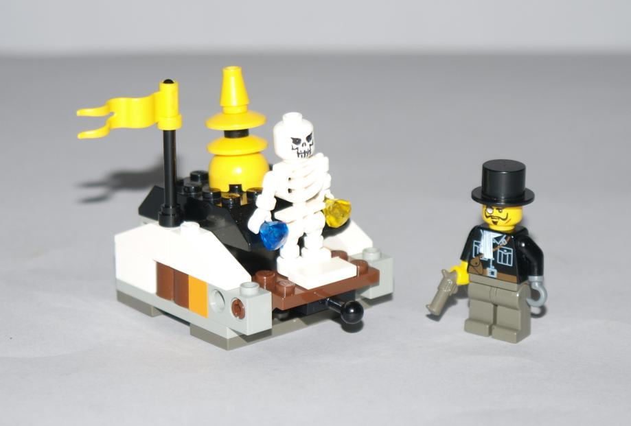 Lego Adventurers set 7409 Secret of the Tomb