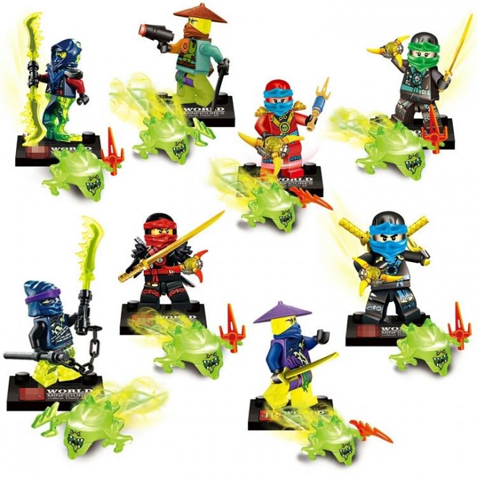LEGO Ninjago set sa 16 figurica