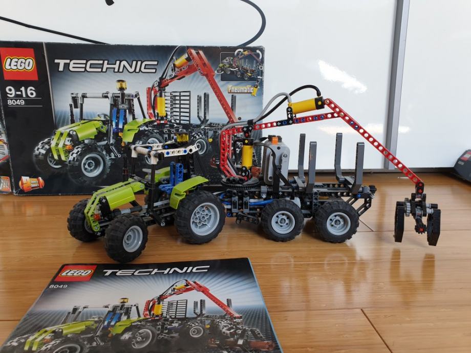 LEGO TECHNIC TRACTOR WITH LOG LOADER 8049