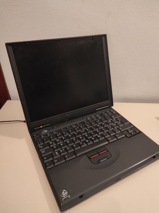 IBM ThinkPad 570E Vintage Laptop