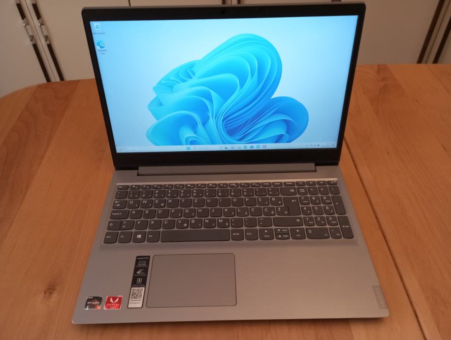 Azeyou 15,6 Zoll Laptop - Ryzen 3 3200U, 16GB RAM, 512GB SSD, Windows 11 Pro