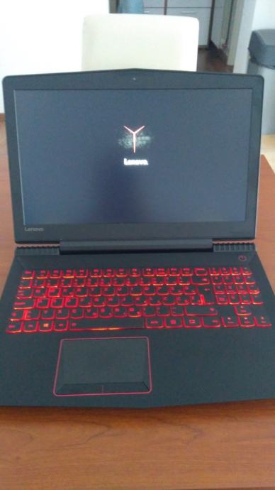 Lenovo Legion Y520 / i5 / GTX 1050 Ti 4 GB / 8 gb RAM / 1