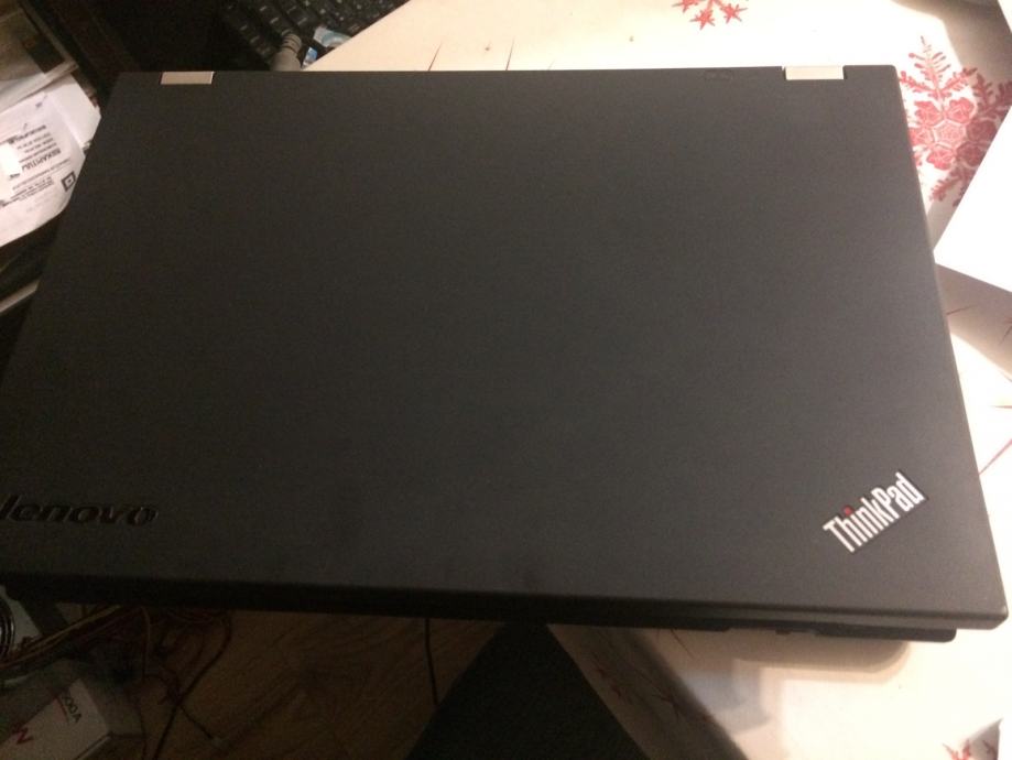 LENOVO THINKPAD T14 - Intel Core i5-10310U, 8 GB RAM, 256 GB unità di