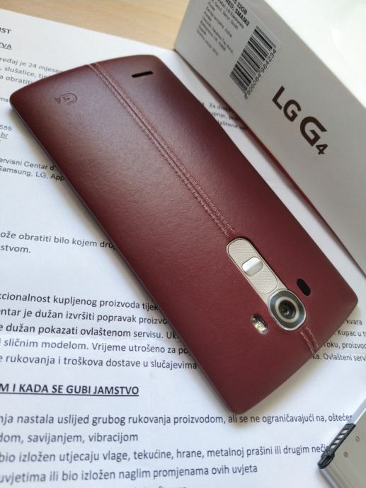 LG G4 RED leather *besprijekorno stanje*