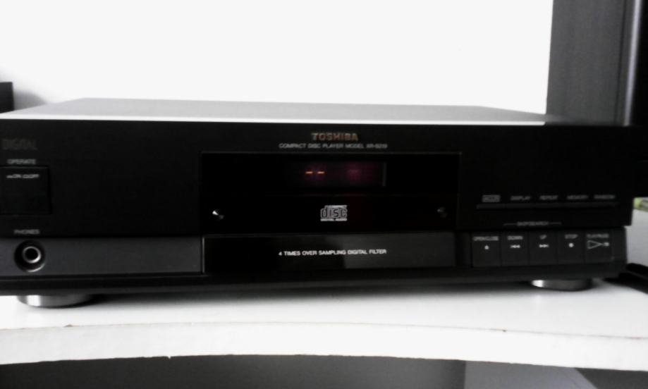 CD player TOSHIBA 150