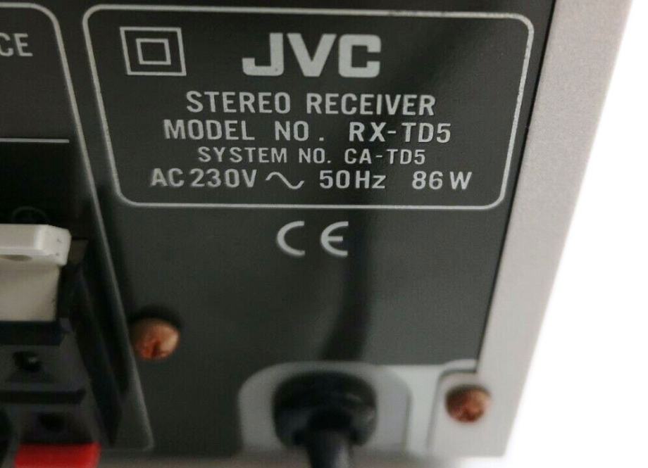 LINIJA JVCEXTD5 SA DALJINSKIM I ZVUČNICIMA + POKLON CD/DVD PLAYER