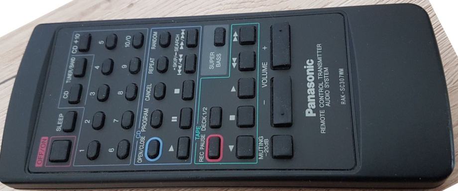 MUZIČKA LINIJA PANASONIC SA-CH11 SA DALJINSKIM