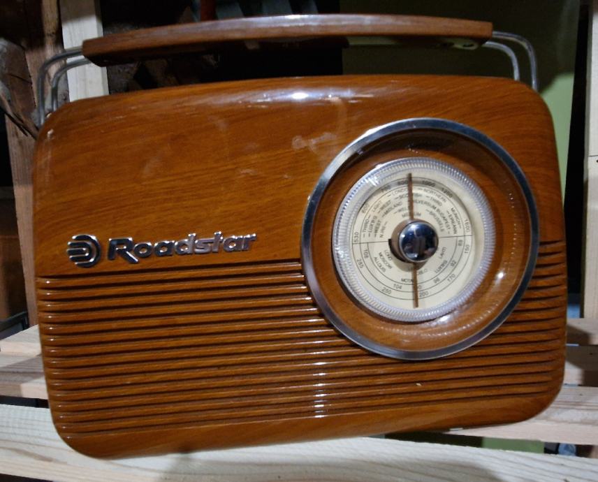 Roadstar Retro prijenosni radio