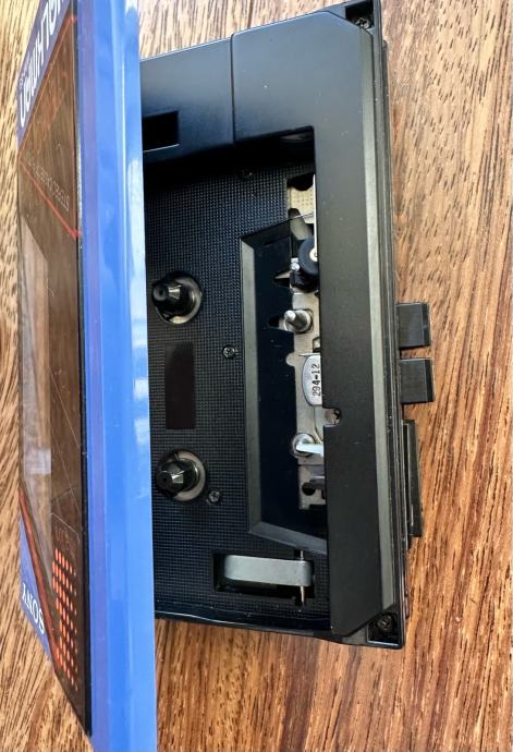 SONY CD WALKMAN D-NE900LS avec Sony RM-MC33EL EUR 125,00 - FR SONY CD WALKMAN D-NE900LS avec Sony RM-MC33EL EUR 125,00 - FR