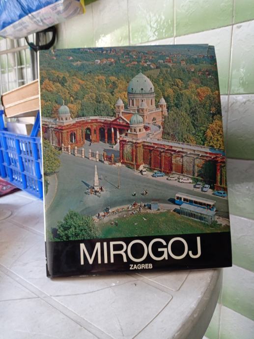 Monografija Mirogoj