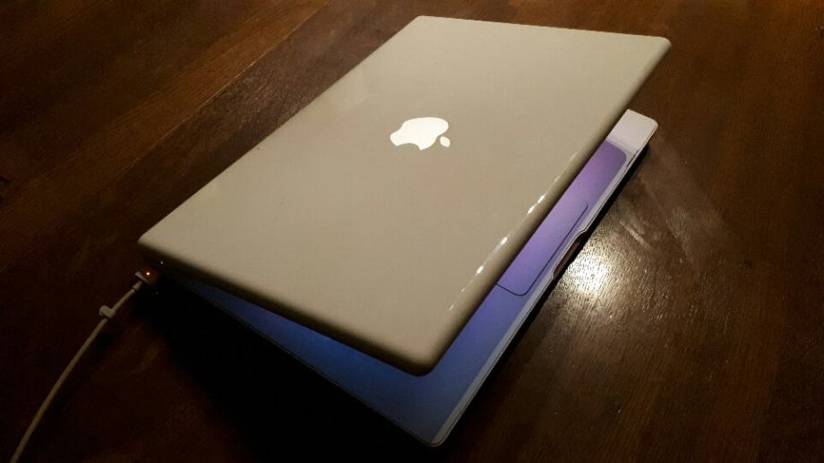 Apple Macbook 13 inch