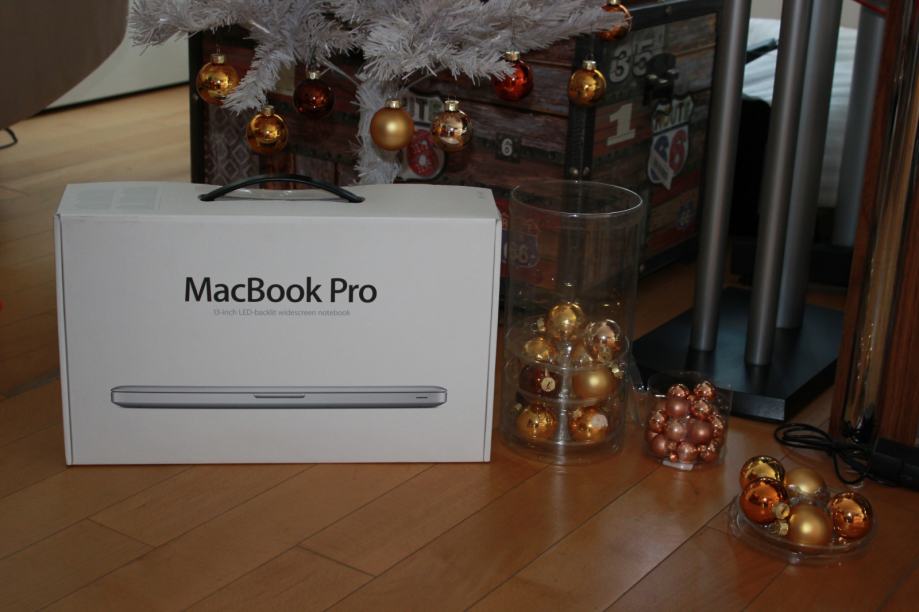 APPLE MacBook Pro   13 inch Late 2011