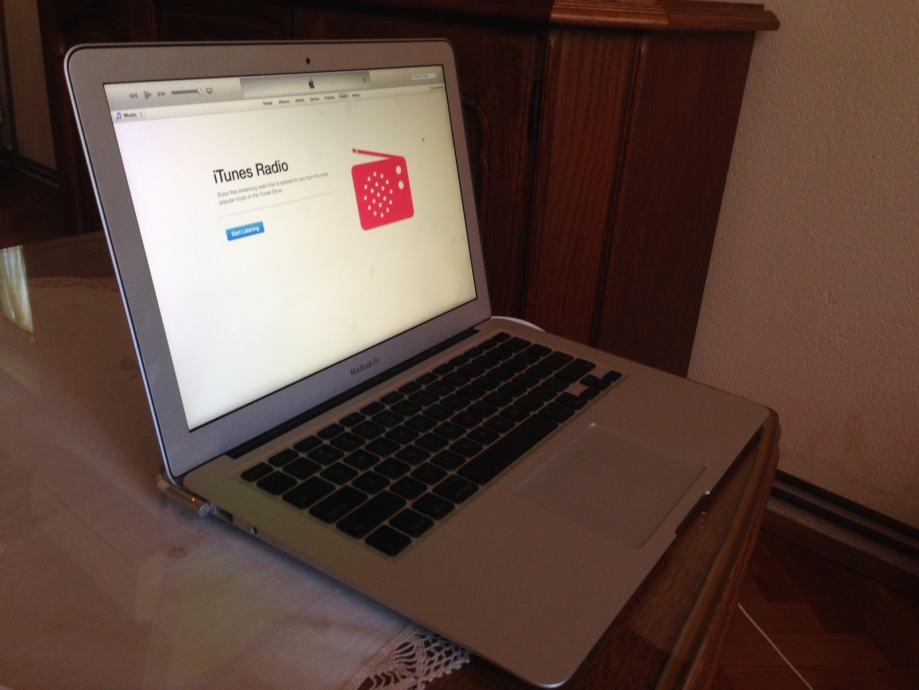 MacBook Air 13inch, Late 2010