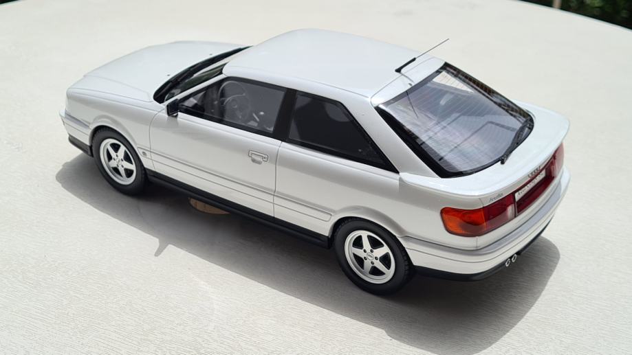 Otto 1/18 - Audi S2 Sedan Vert Métal 1993 Modèle Réduit En Résine