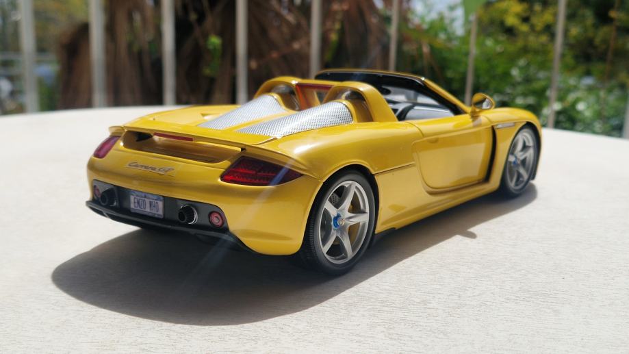 Maisto 1/18 Porsche Carrera GT - Miniature Noir - Échelle 1:18 - Occasion