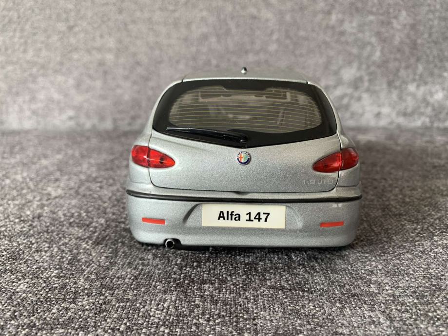 Alfa Romeo 147 Rouge 2000 - Ricko 1/18 - 32111 - Miniature Neuve