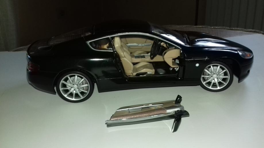 SOLIDO FRANCE. ASTON MARTIN DB4. REF: 111. + Boite. (orangé) EUR 335,00 - FR