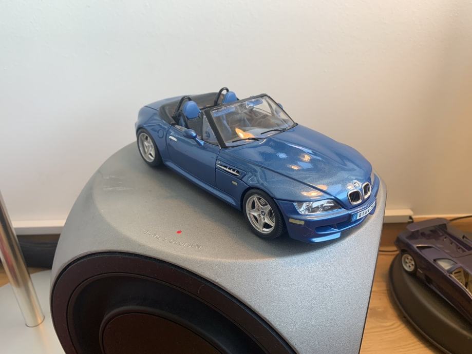 Maquette Bburago BMW Z3M Roadster - Échelle 1/18 (sans Boîte)