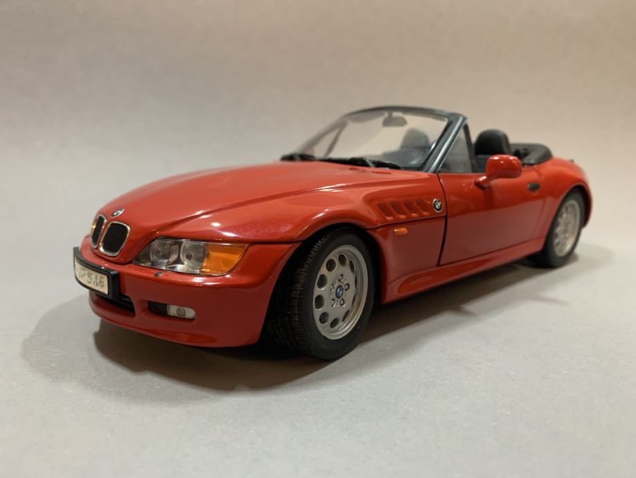BMW Z3 Roadster 118 UT Models autic diecast model maketa
