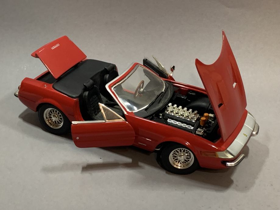 Ferrari 365 GTS/4 1968 - Modèle Réduit Hot Wheels 1/18 Limited Edition Rouge - Superbe Et Rare, Neuf