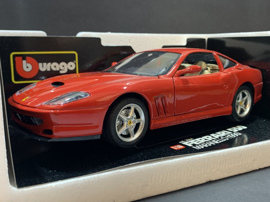 BURAGO FERRARI 550 Maranello 1996 cod 3064 1/18 EUR 40,00 - DE