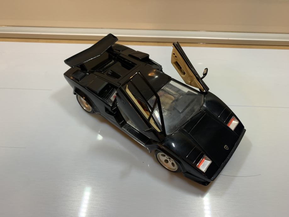Lamborghini Countach 1988 Noire 1/18 Burago - Spirit Of Le Mans #76, Italie