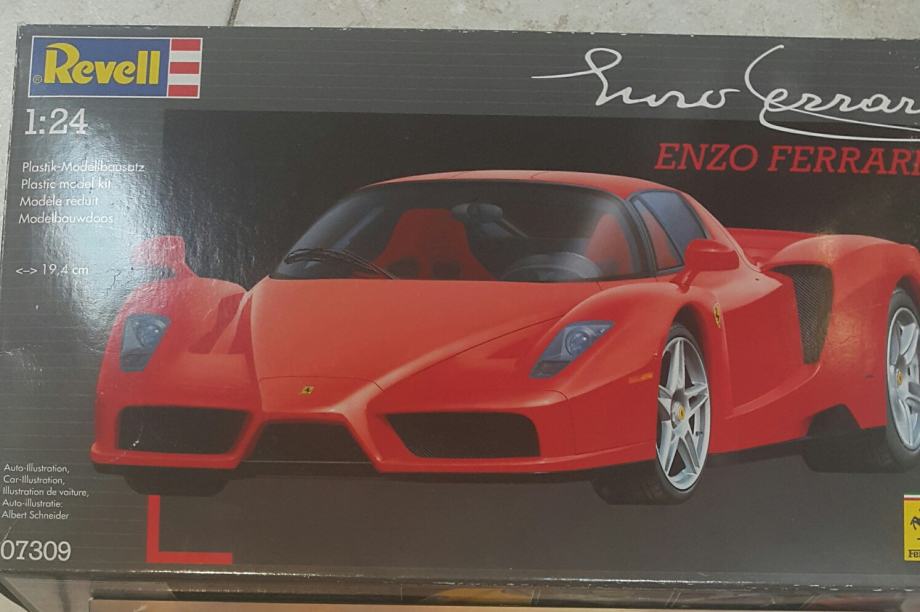 Maketa automobil Ferrari Enzo 1/24 1:24