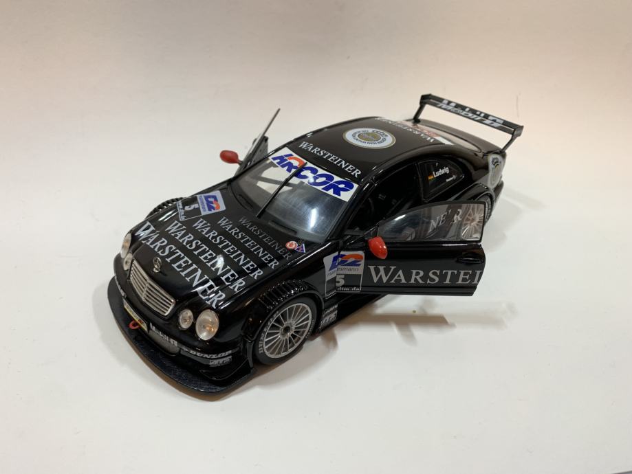 1/43 MAISTO Mercedes Clk Gtr EUR 15,00 - FR
