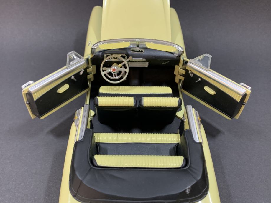 Diecast model cars Packard Caribbean 1/24 Welly green 1953 ouverts/es Verdeck sans Vitrine