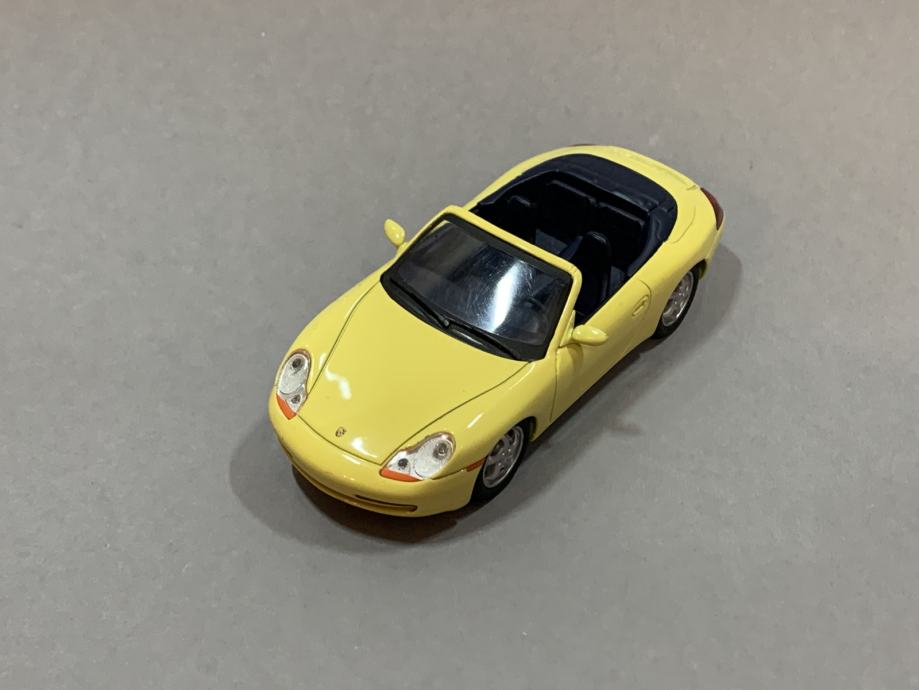 Porsche 911 Cabrio 1:43 SCHUCO autic model maketa diecast