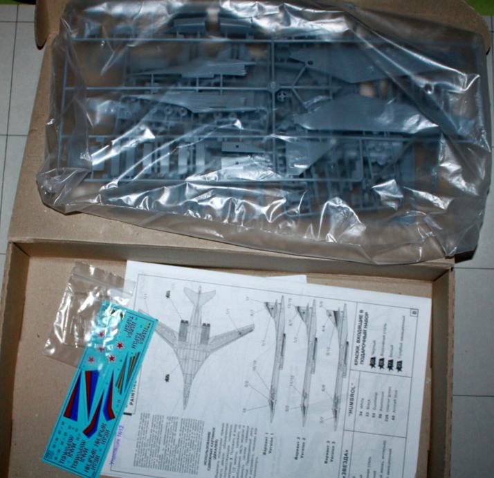 Zvezda 1/144 Tu-160