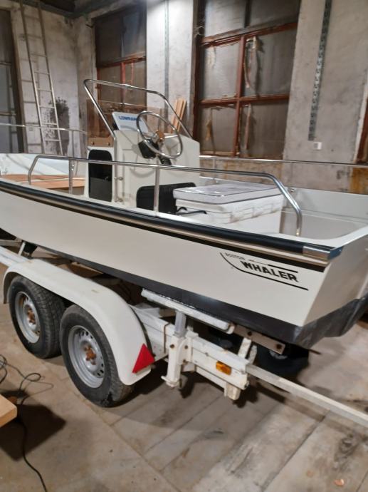 Boston Whaler 17 montauk