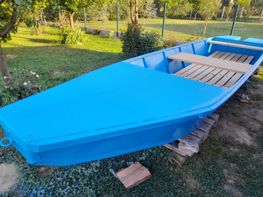 Limeni čamac, vanbrodski motor Honda 3,3 kW, oprema za čamac