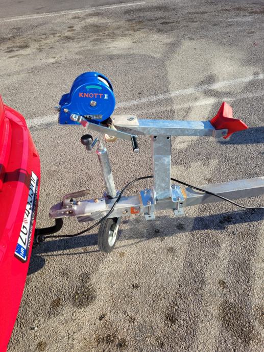 QUICK SILVER 425 COMMANDER sa motorom HONDA 50 HP 4t + prikolica