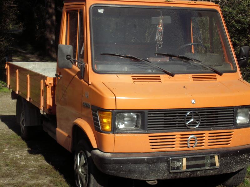 Мерседес бенц 307