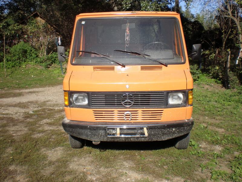 Мерседес бенц 307